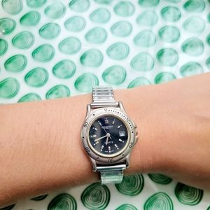 Classic Constant Calendar Roman Numerals Quartz Stretch Watch